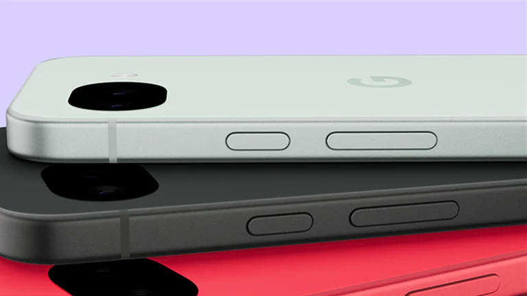 Primer plano del módulo de cámara de un smartphone.