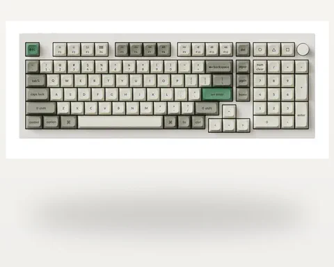 Keychron Q5 Max wireless mechanical keyboard with compact numpad.